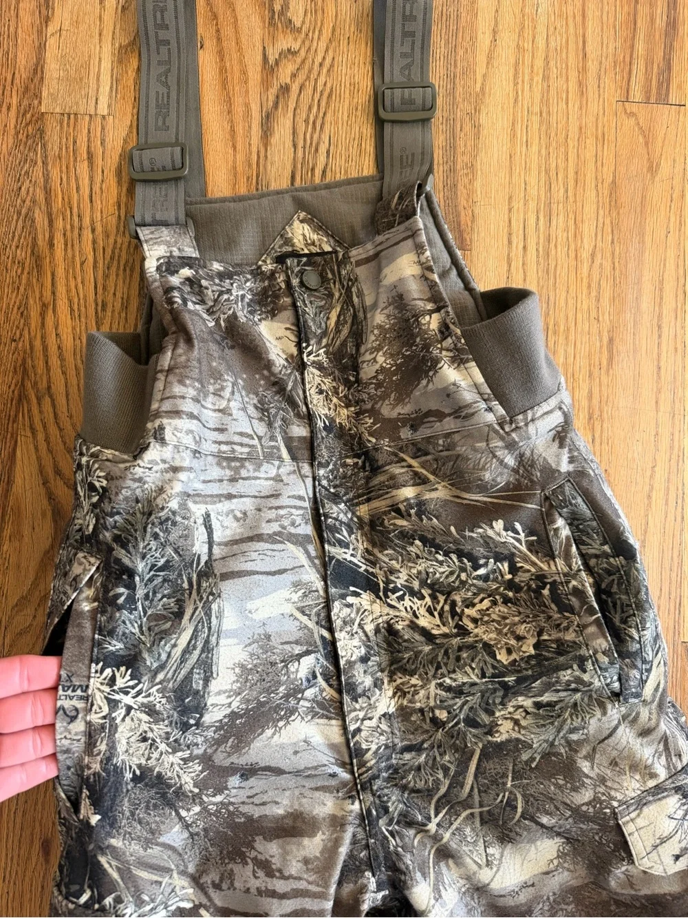Realtree youth large
